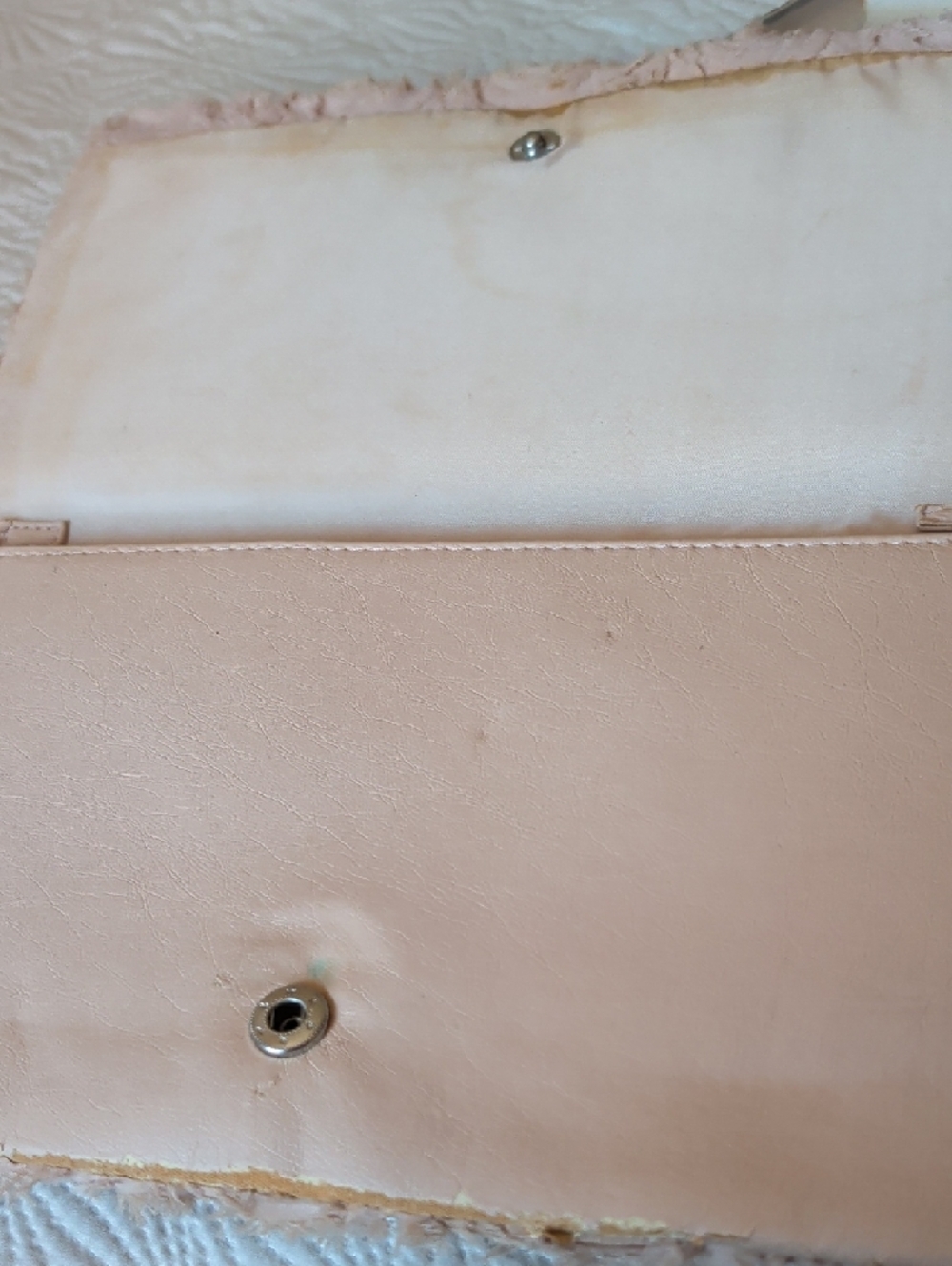 Blush Pink Rosette Chenille Clutch - Picture 5 of 7